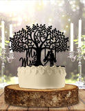 Cute Retro Couple in Park Wedding Cake Topper